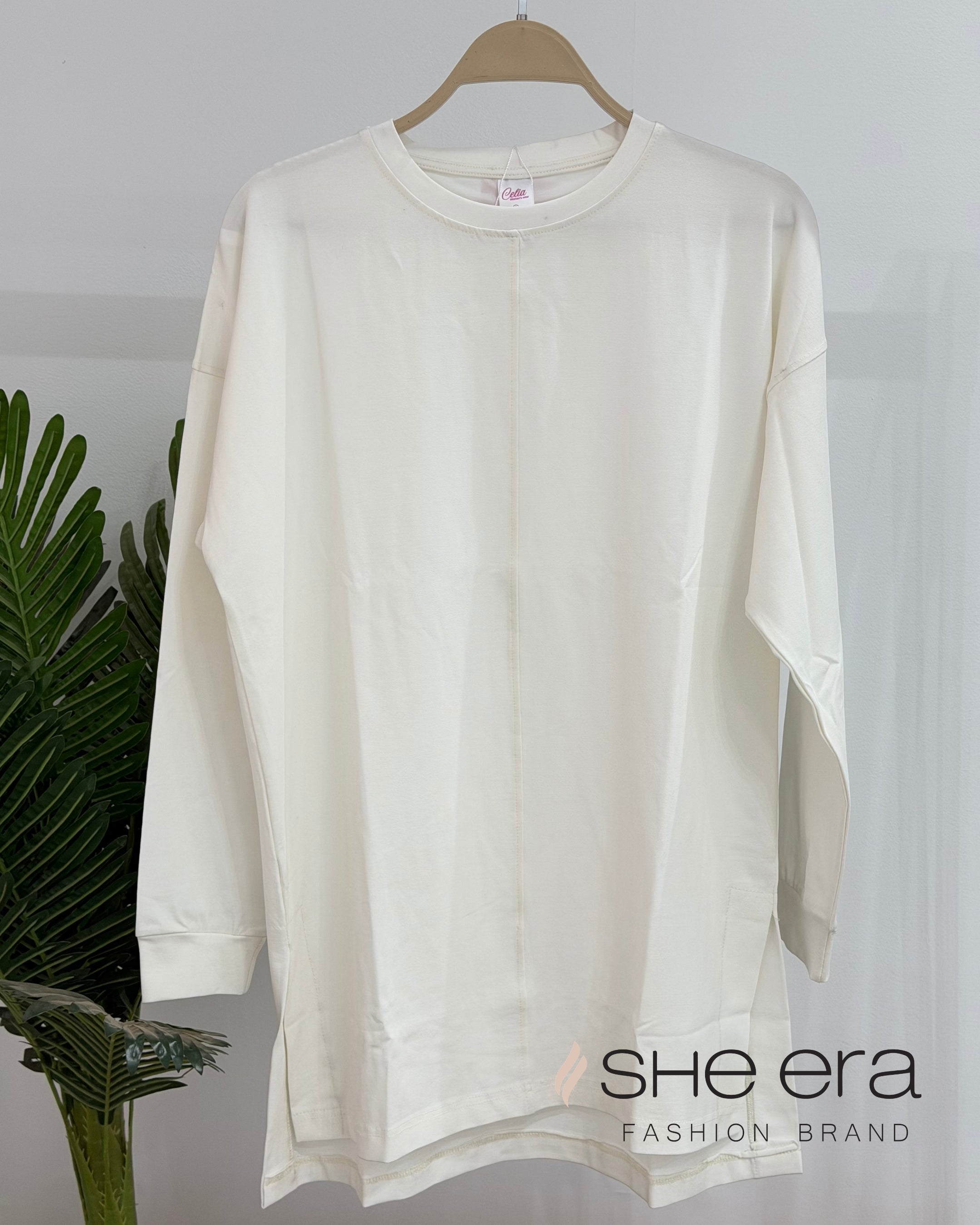 Line T-Shirt